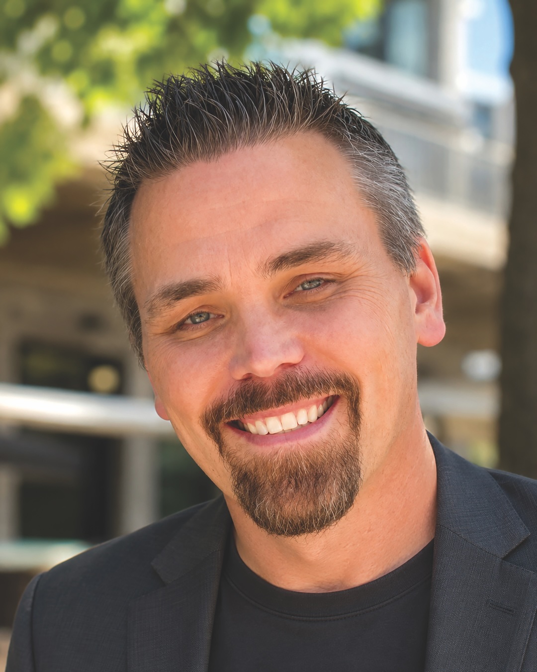 kristian broms headshot